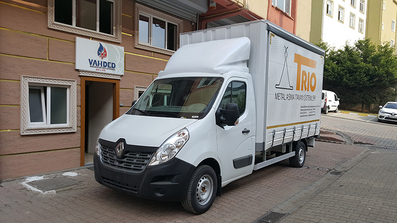 Renault Kayar Perdeli Kasa İmalatı
